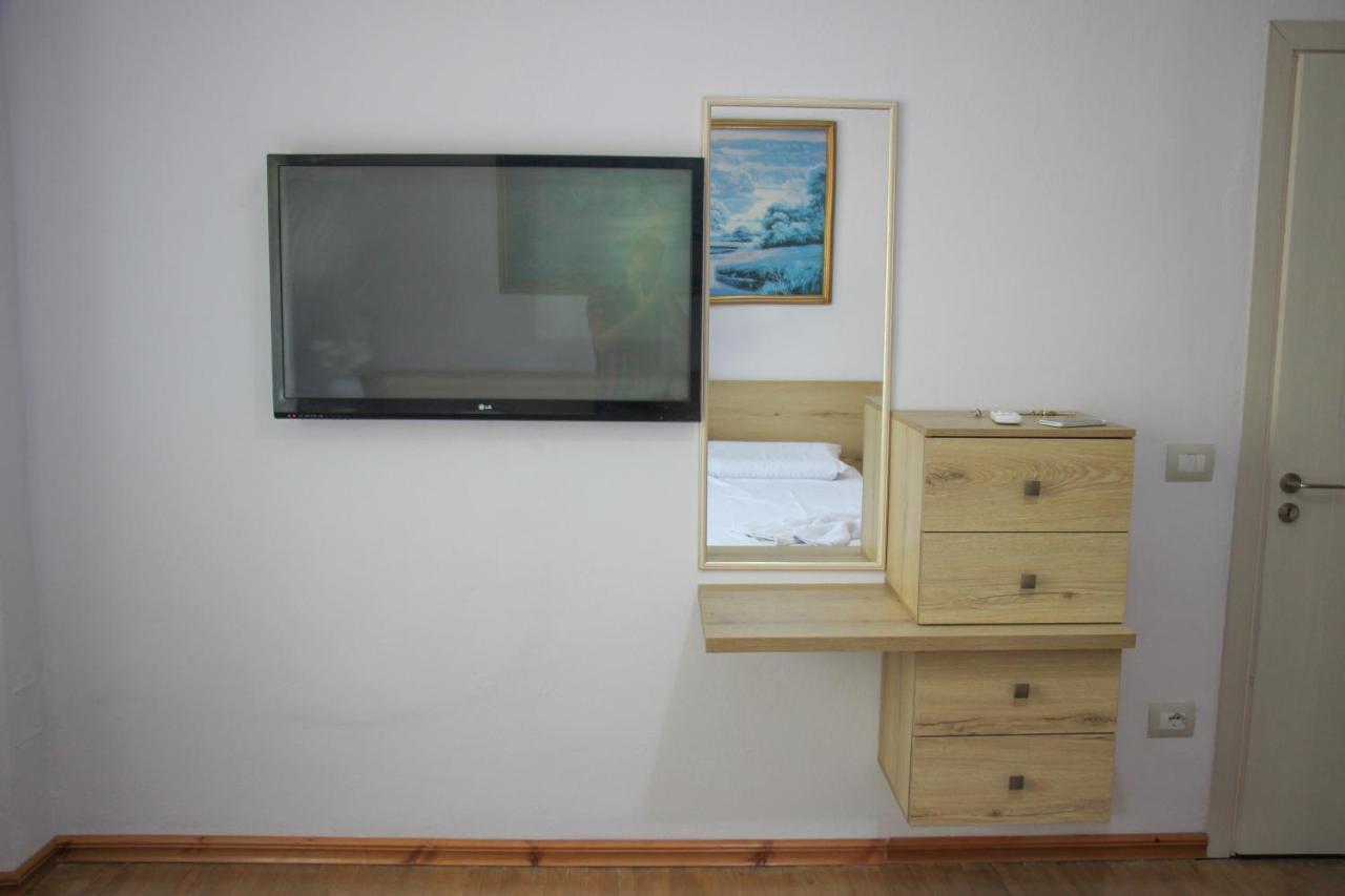 Ballo Apartments Gjirokaster Ngoại thất bức ảnh
