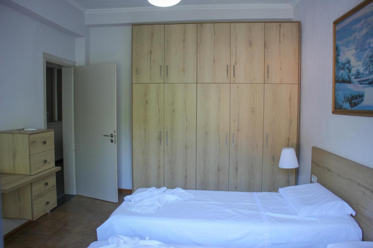 Ballo Apartments Gjirokaster Ngoại thất bức ảnh